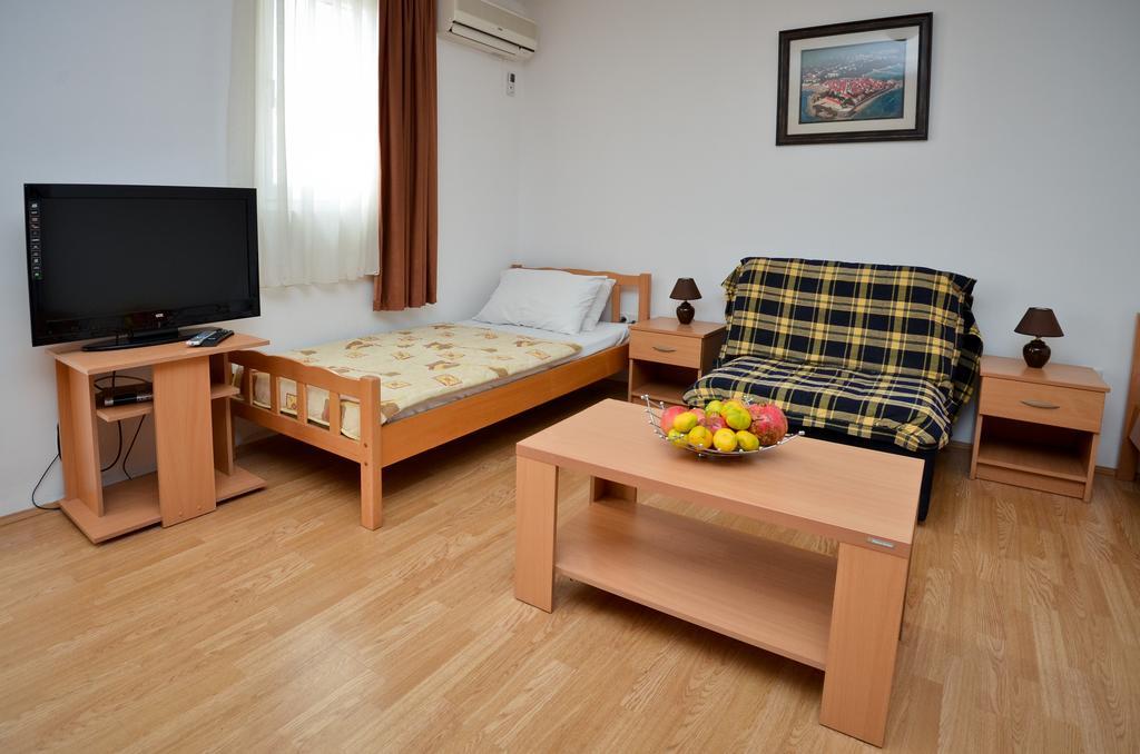Apartmani Alexandra บุดวา ห้อง รูปภาพ